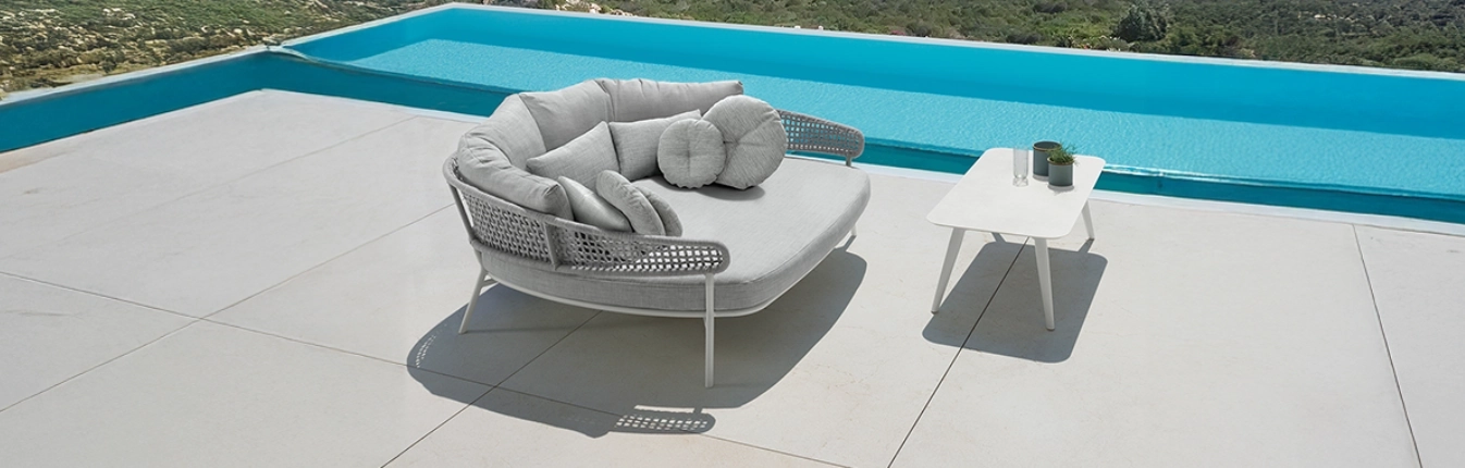 08 KBP 25 06 main slider Desktop Daybed Talenti Moon 08 KBP 25 06 main slider Desktop Daybed Talenti Moon