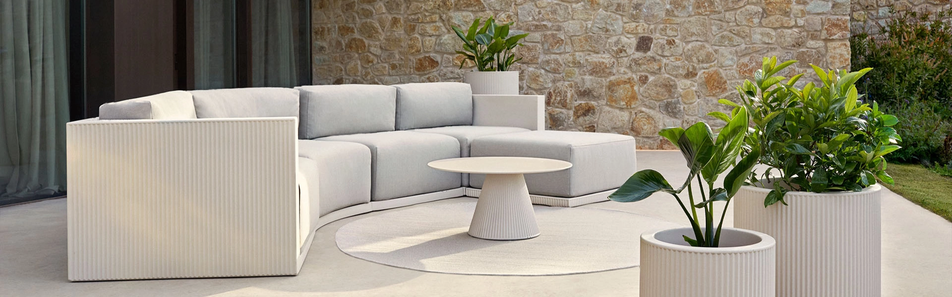 Vondom Gatsby desktop slider 01 Vondom Gatsby desktop slider 01